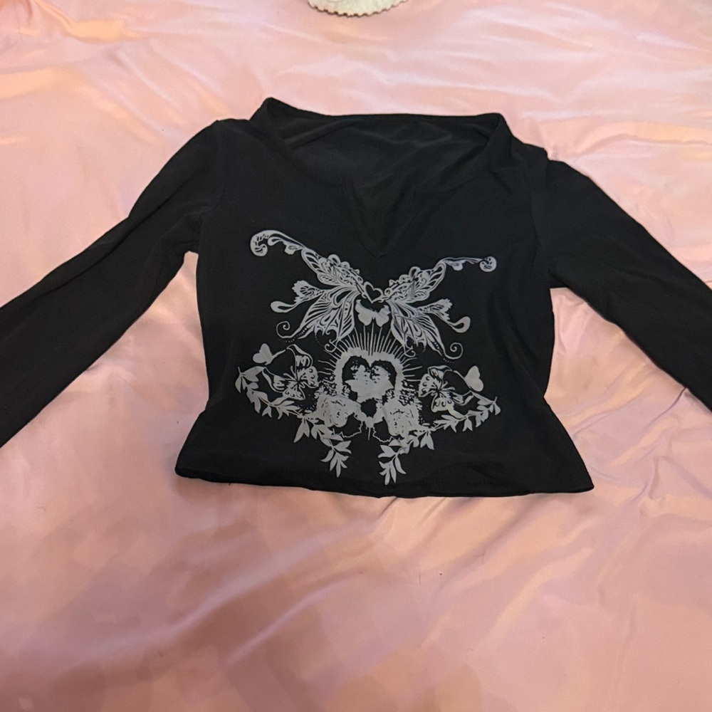 SHEIN Black Long Sleeve Top with Silver Graphic